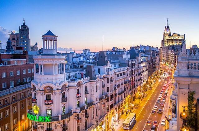 Precioso Cerca Tetuan - Apartamento Plaza Castilla Мадрид Екстериор снимка